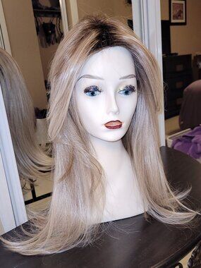 Wig Raquel Welch Sleek Sophistication